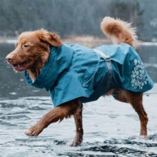 Hurtta Monsoon Coat esőkabát | áfonya 45