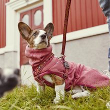 Hurtta Razzle-Dazzle Midlayer átmeneti kutyaruha | cékla 25