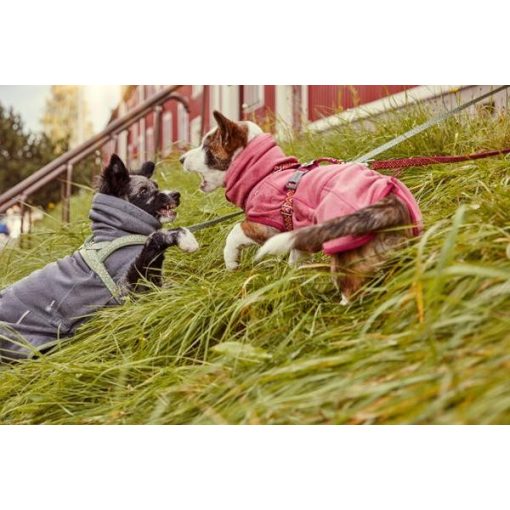 Hurtta Razzle-Dazzle Midlayer átmeneti kutyaruha | cékla 25