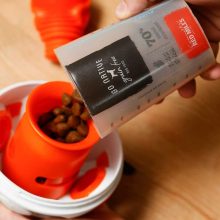 K9 Connectables® Kibble Connector™ adagoló | fehér, sárga S méret