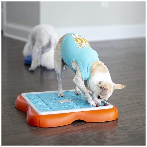 Nina Ottosson® Challenge Slider logikai játék | 3. szint