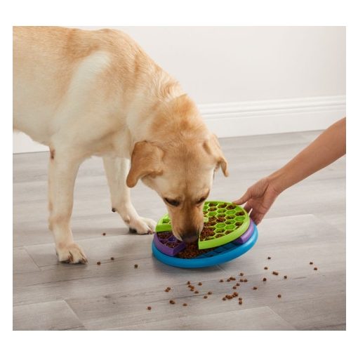 Nina Ottosson® Dog Lickin' Layers logikai játék és evéslassító | 2. szint