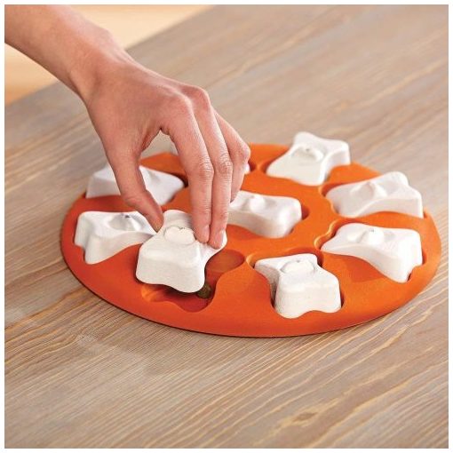 Nina Ottosson® Dog Smart logikai játék | 1. szint