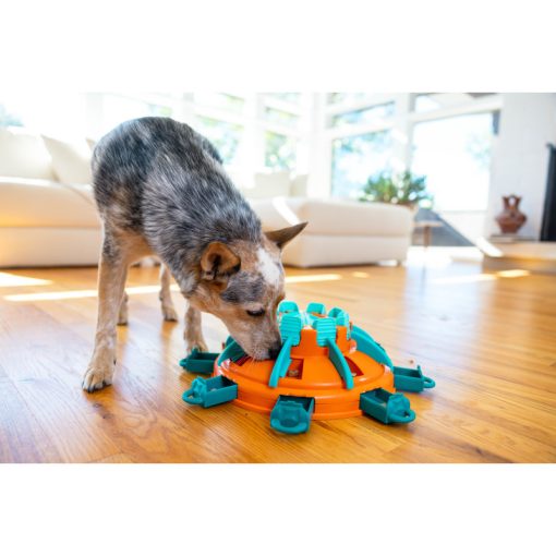 Nina Ottosson® Tower of Treats logikai játék | 4. szint